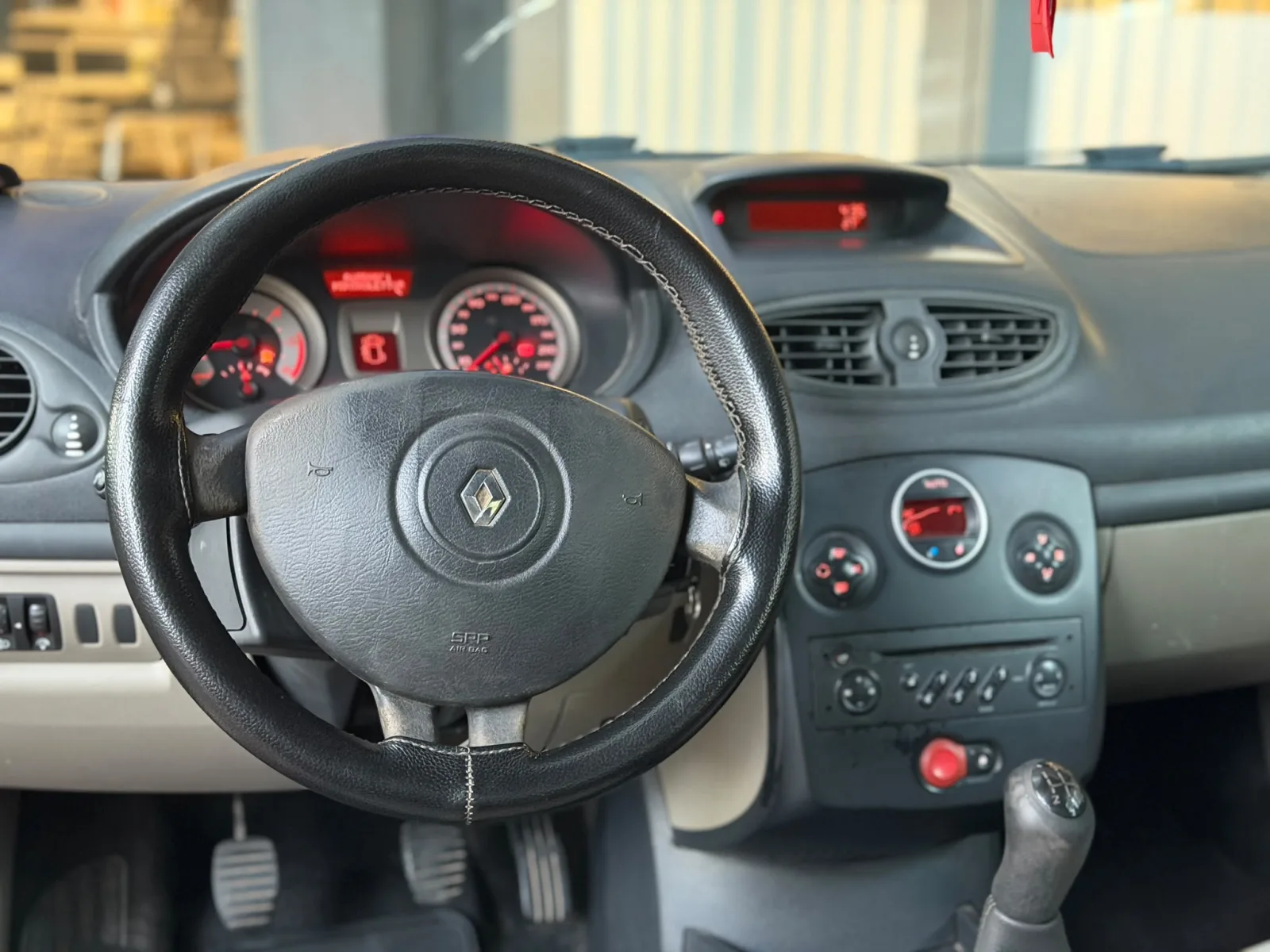 Renault Clio 1.5 dCi Dynamique — fotoğraf 18