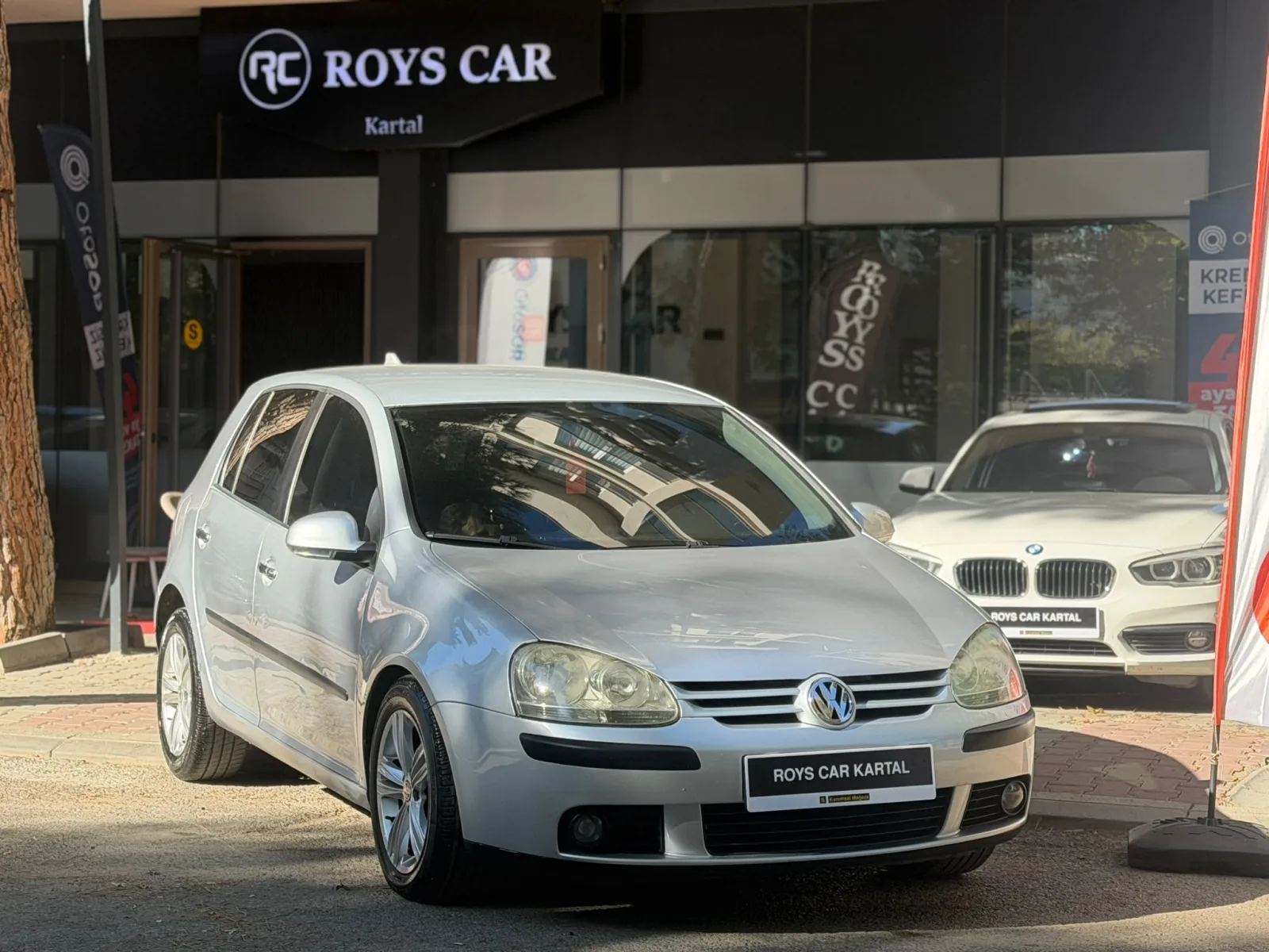 Volkswagen Golf 1.6 FSI Midline